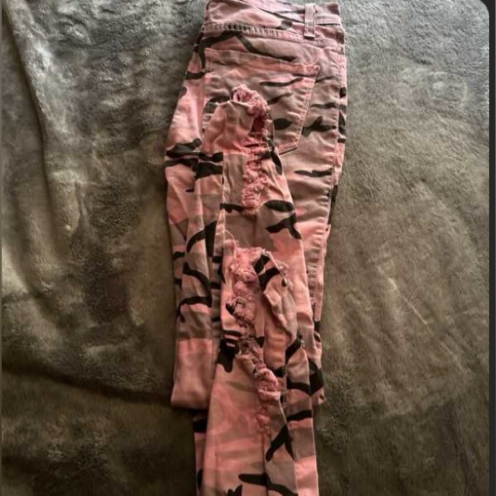 Pink cargo pants